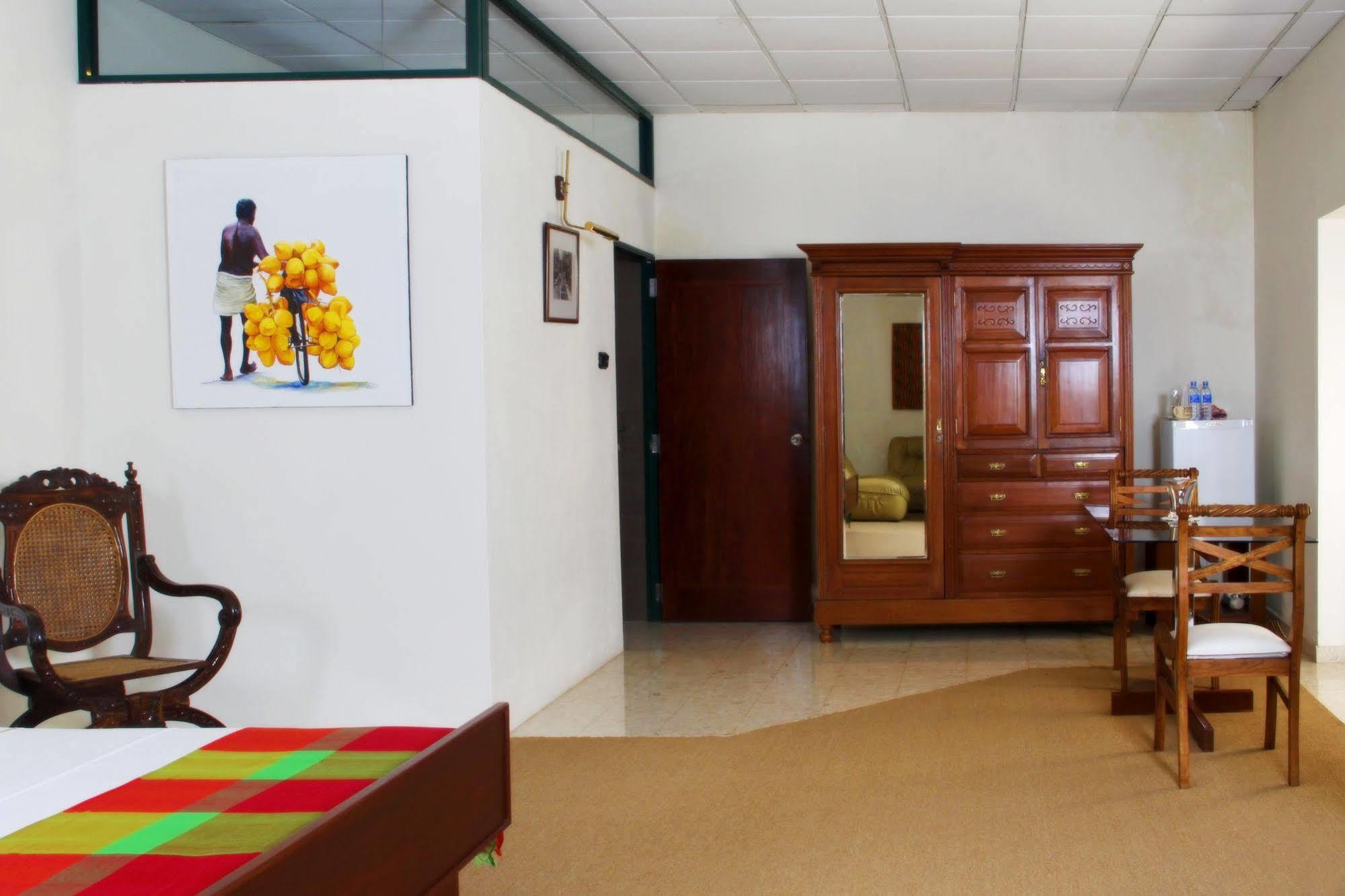 Lodge 19 Негомбо Екстер'єр фото